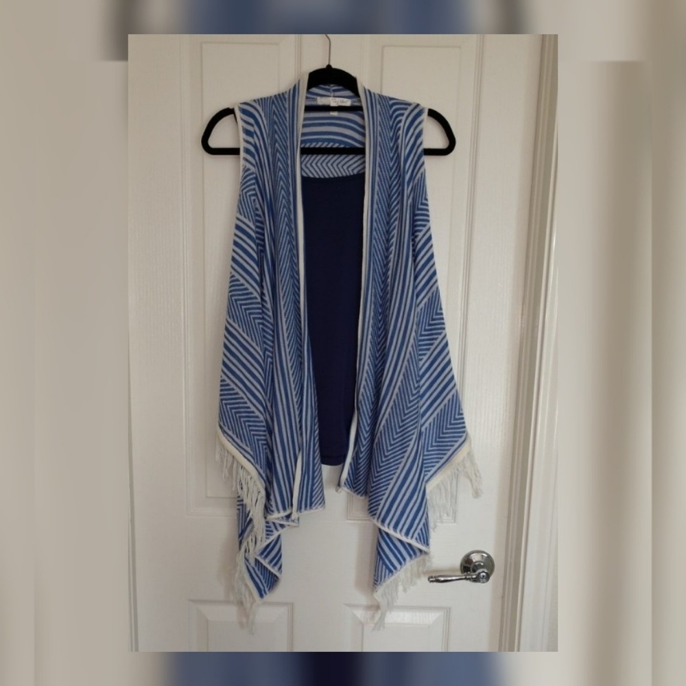 XS (2) Piece, Blue/White Vest Set
